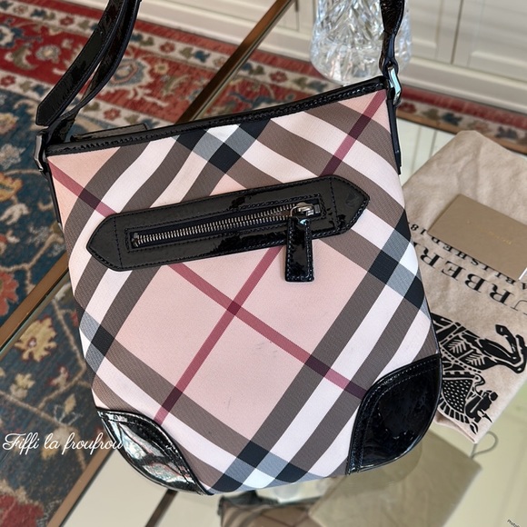 Authentic Burberry crossbody - Picture 6 of 15